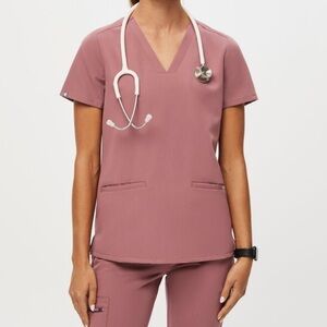 Figs scrub top